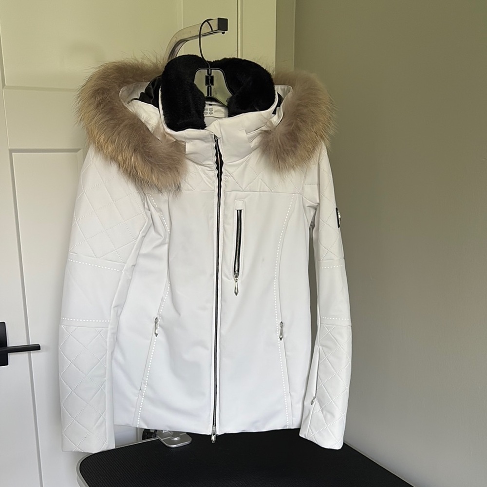 Descente Women's White Ski Jacket with Real Fur